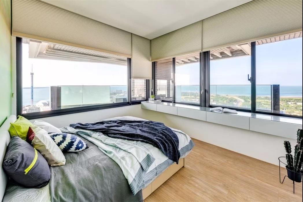 100㎡現代簡約風格裝修效果圖，浪漫海景房清爽空靈！