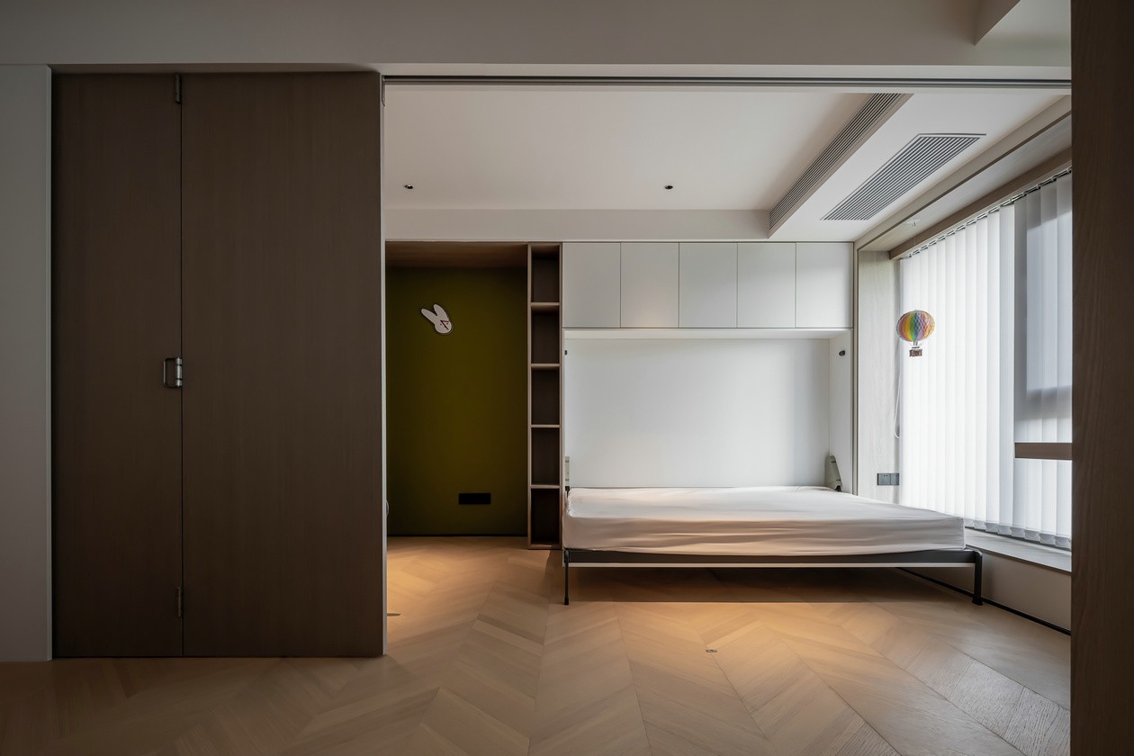 135㎡現(xiàn)代大平層裝修，充足的活動(dòng)空間