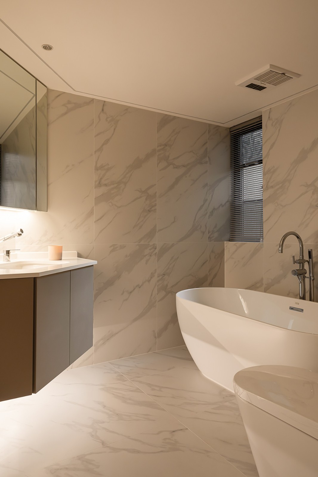 135㎡現(xiàn)代大平層裝修，充足的活動(dòng)空間