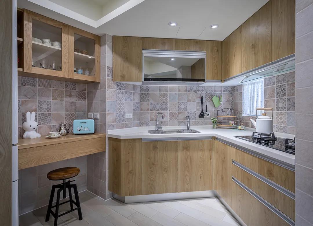 100㎡簡約北歐風格新房裝修案例，湖藍色清新美宅！